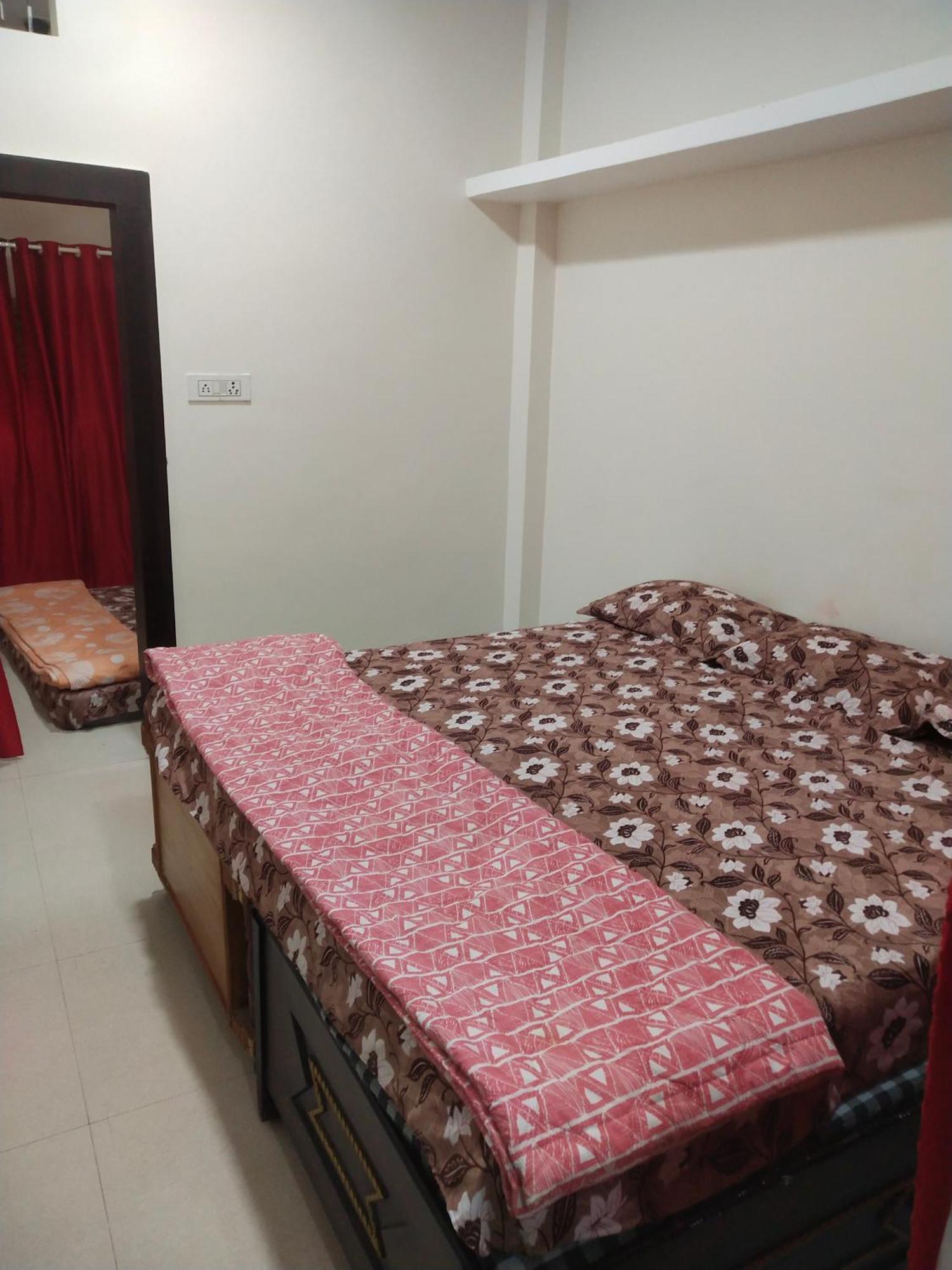 Maa Yatri Niwas Homestay Ujjain